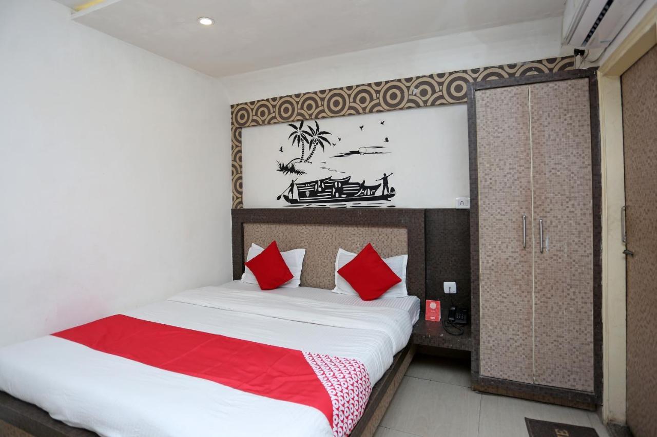 Super Oyo Flagship 4957 Hotel China Town Bhairaun Ghat Exterior photo